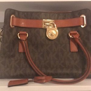 Authentic Michael Kors Hamilton Monogram Bag